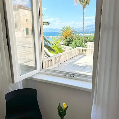 Luxury Apartment Aura Supetar Exterior photo