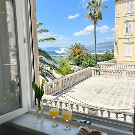 Luxury Apartment Aura Supetar Exterior photo