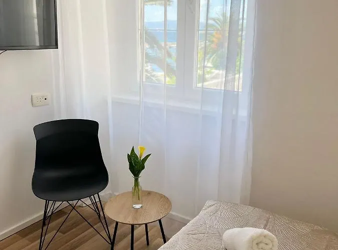 Luxury Apartment Aura