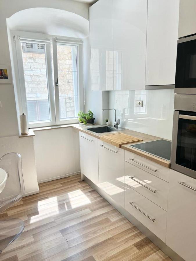 Luxury Aura Apartment