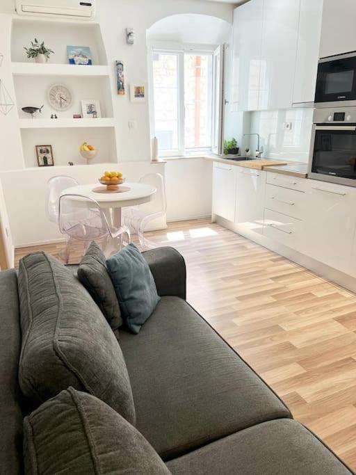 Luxury Aura Apartment *